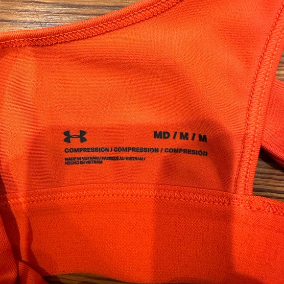 Three under armor sports bras, all size medium - Picture 9 of 9